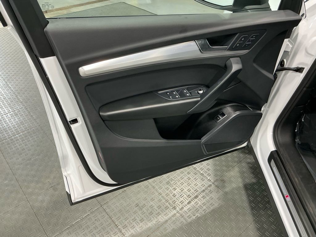 Used 2025 Audi Q5 2.0T Premium image 35