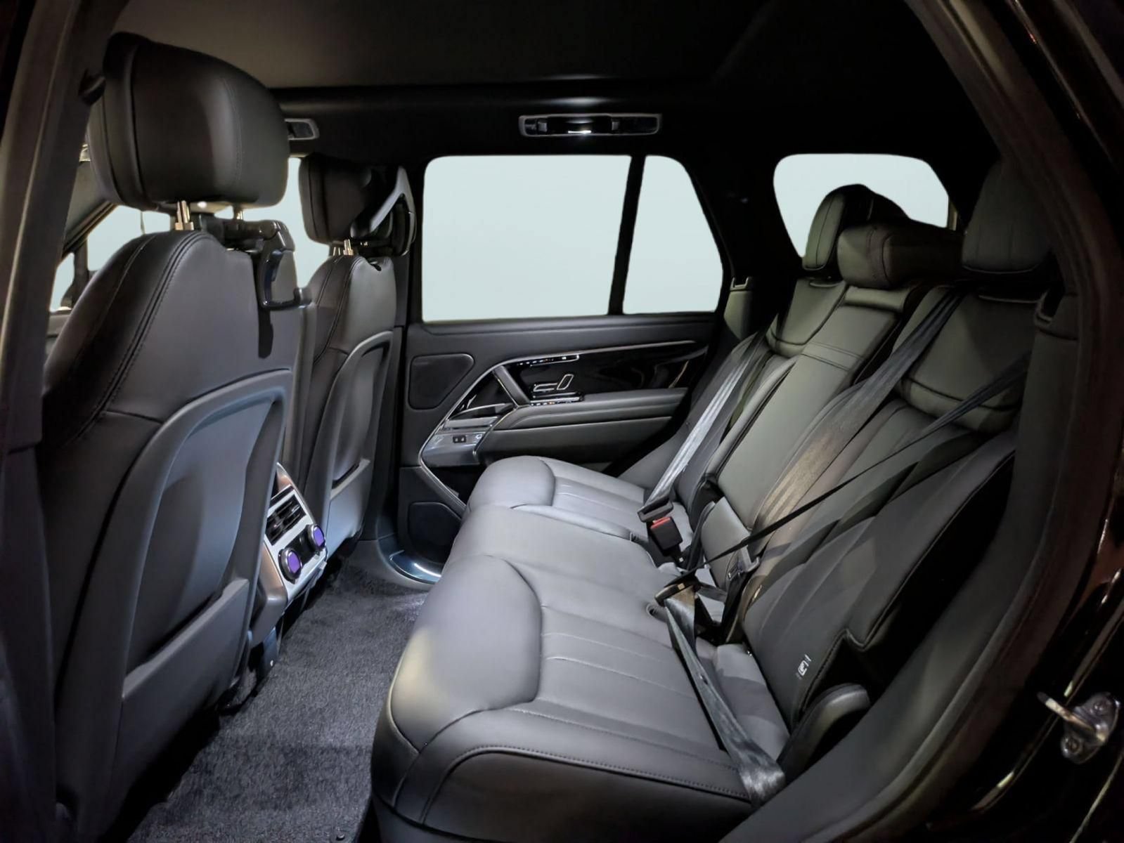 New 2026 Land Rover Range Rover SE AWD/4WD image 24