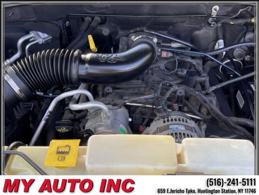 Used 2012 Jeep Liberty Sport image 25