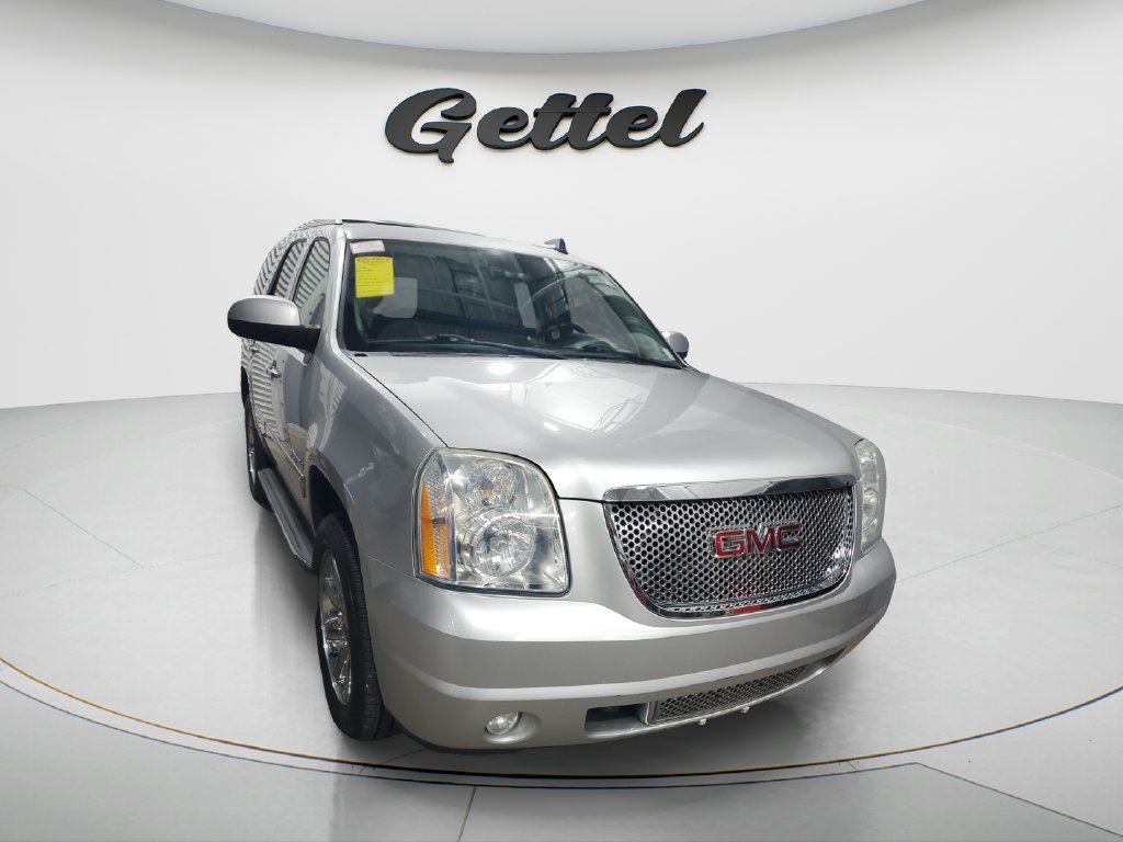 Used 2014 GMC Yukon Denali AWD/4WD image 3