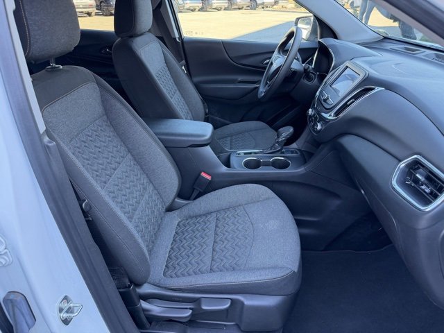 Used 2023 Chevrolet Equinox LT image 41