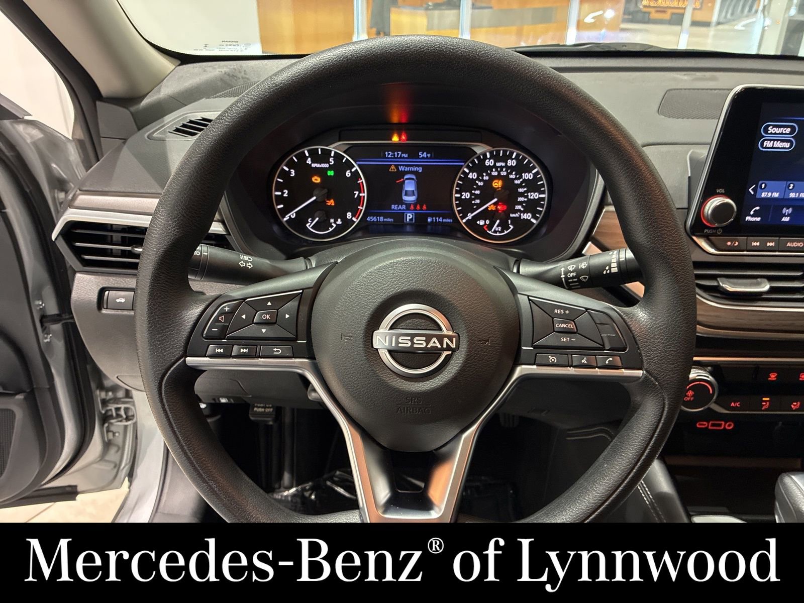 Used 2023 Nissan Altima 2.5 SV image 9