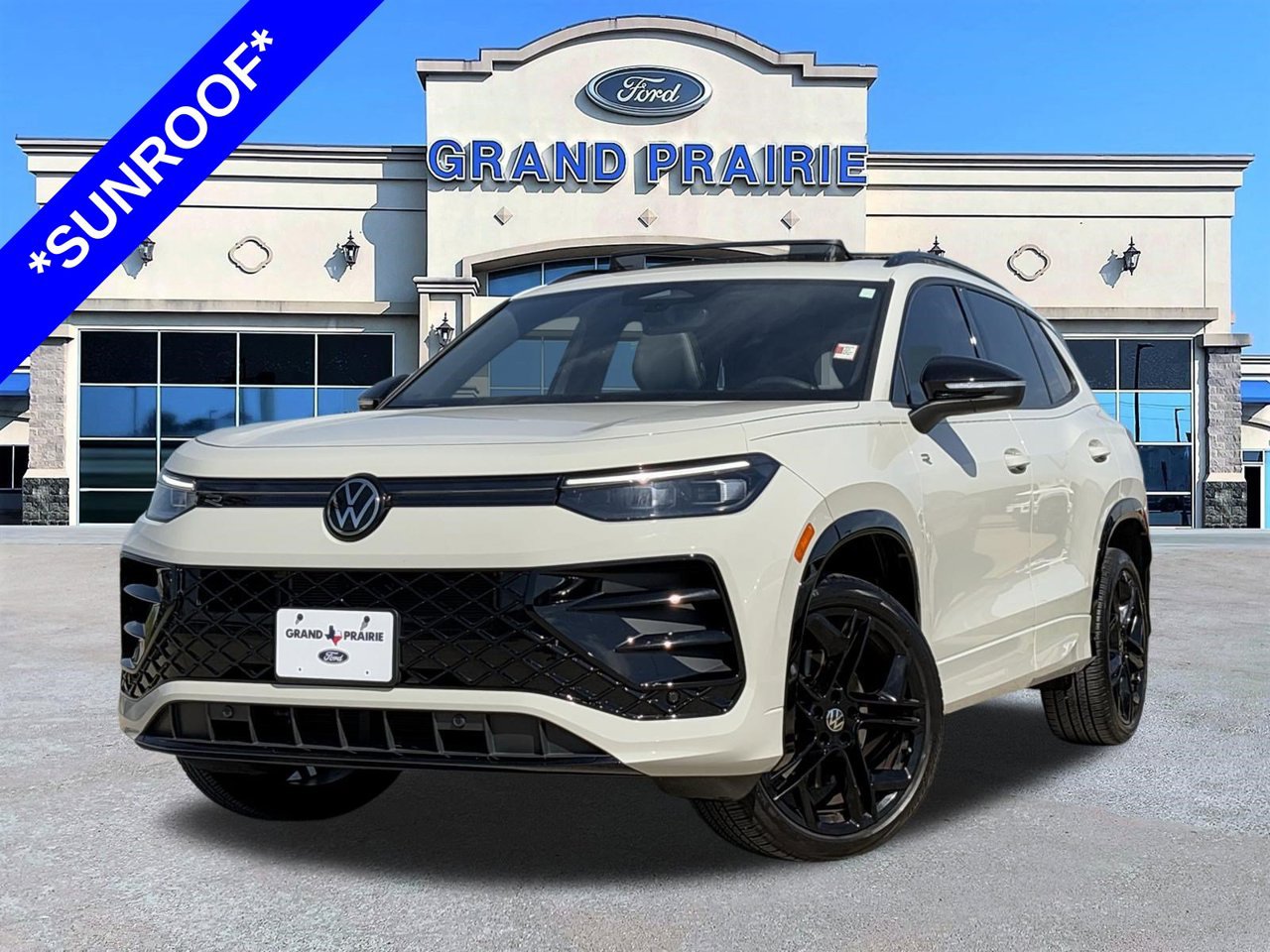 Used 2025 Volkswagen Tiguan SE R-Line