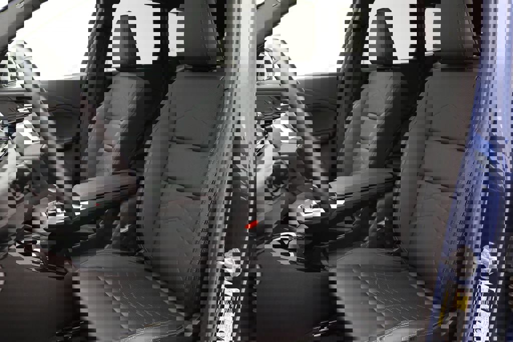 Used 2025 BMW X1 xDrive28i image 16