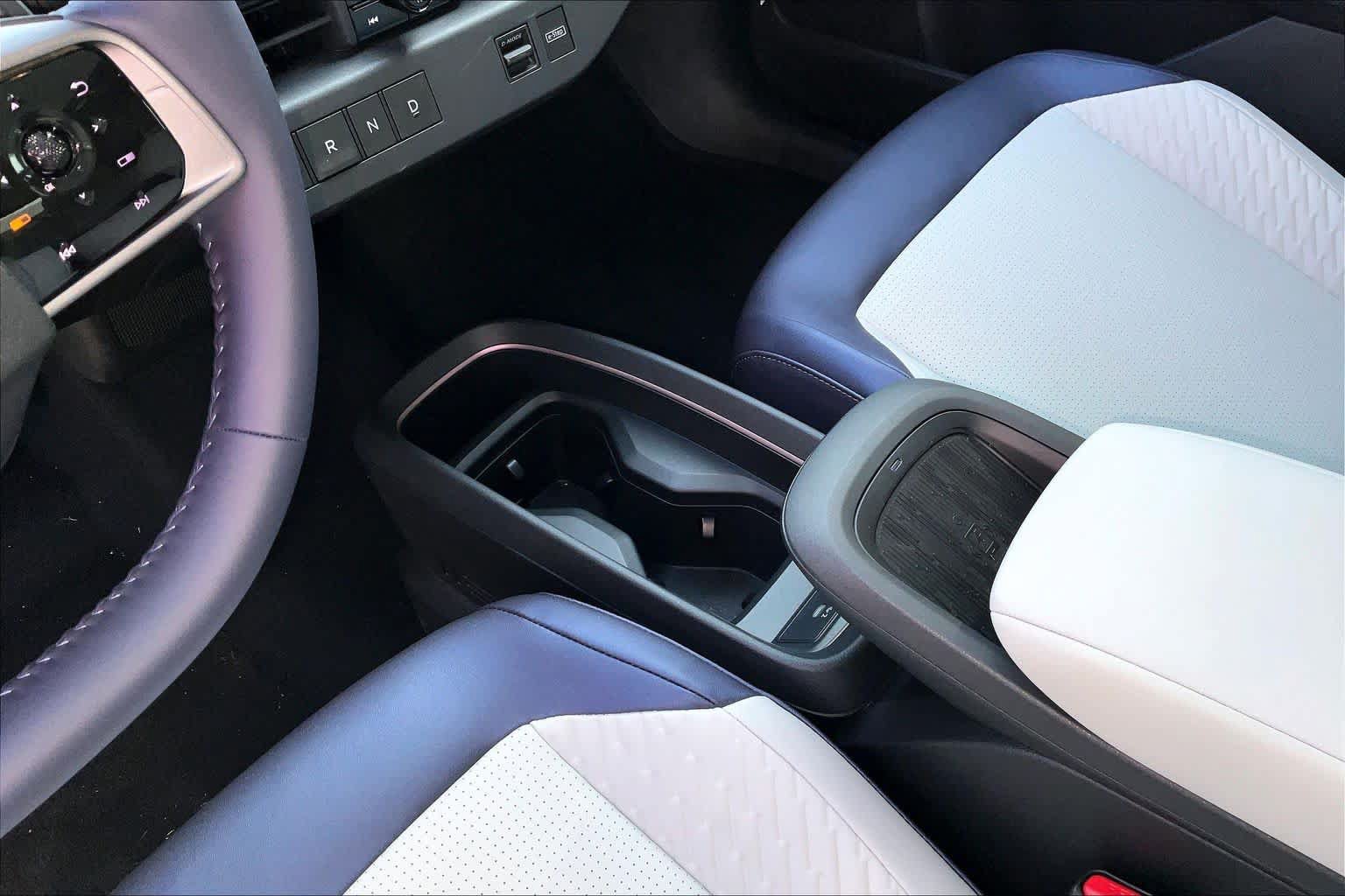 New 2026 Nissan Leaf Platinum+ FWD image 7
