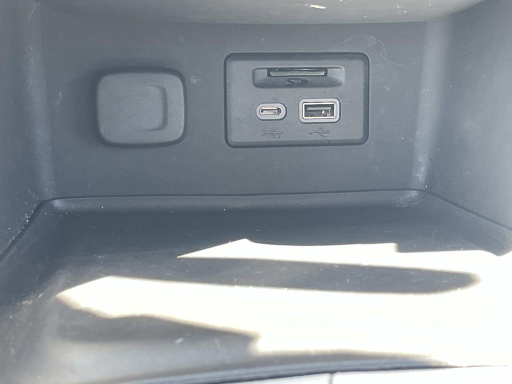Used 2023 GMC Acadia SLT w/ Preferred Package image 27
