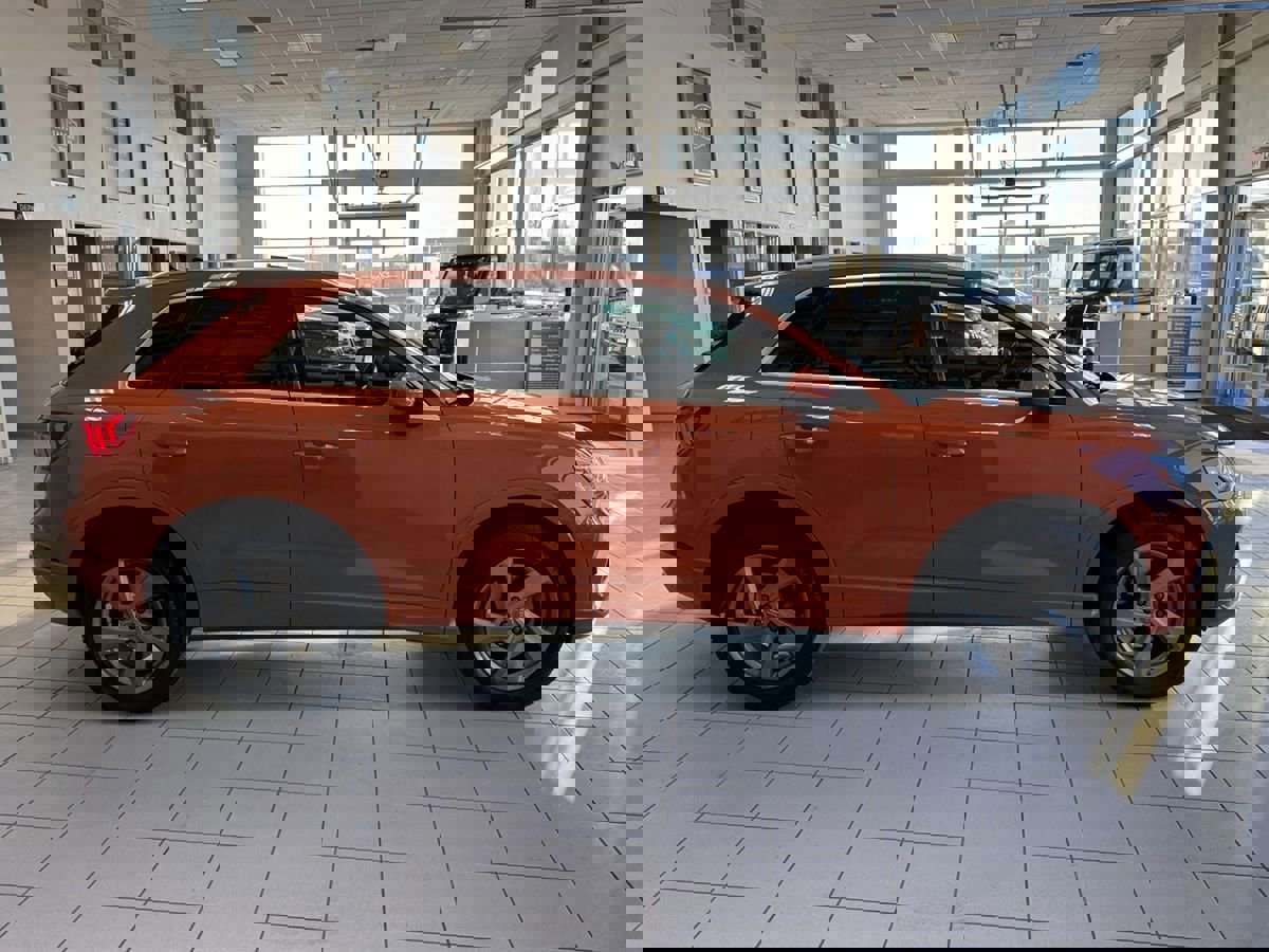 Used 2020 Audi Q3 2.0T Premium AWD/4WD image 60