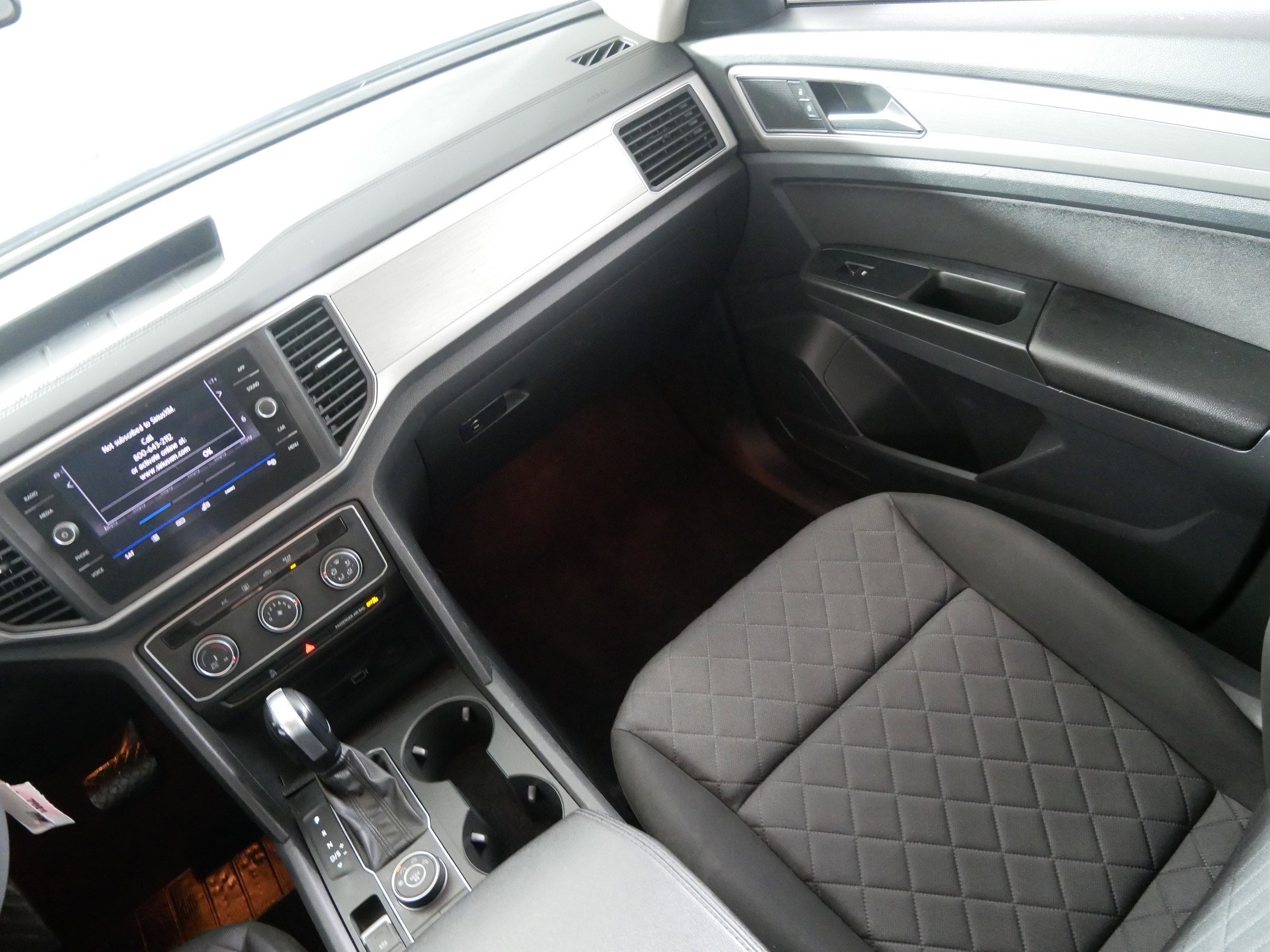 Used 2018 Volkswagen Atlas Launch Edition image 11