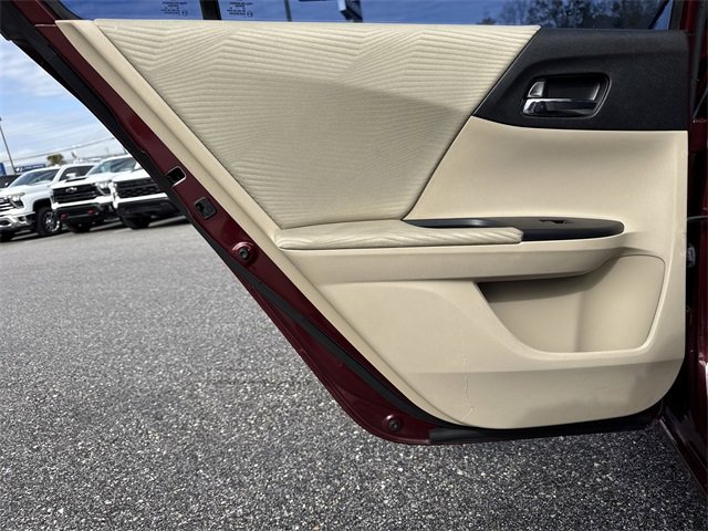 Used 2017 Honda Accord LX image 27