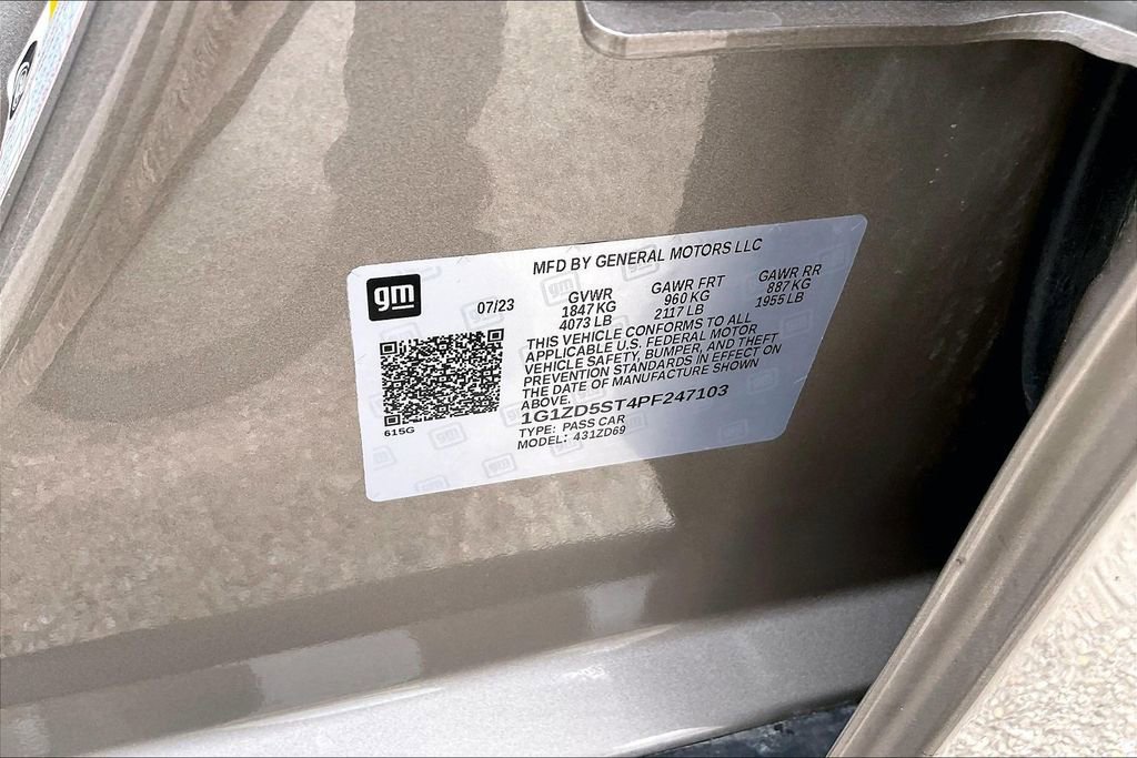 Used 2023 Chevrolet Malibu LT FWD image 16