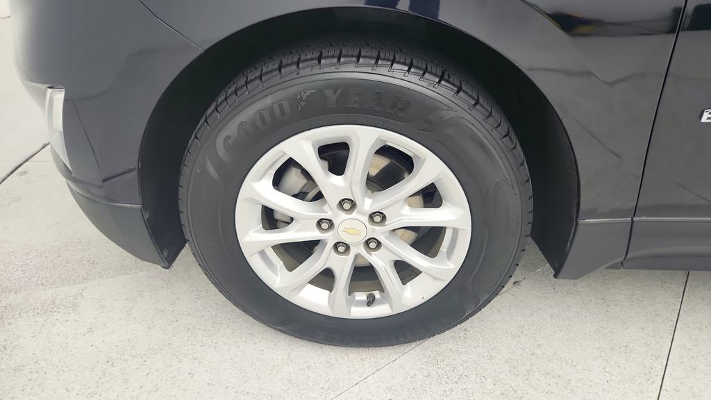 Used 2020 Chevrolet Equinox LS w/ LS Convenience Package FWD image 26