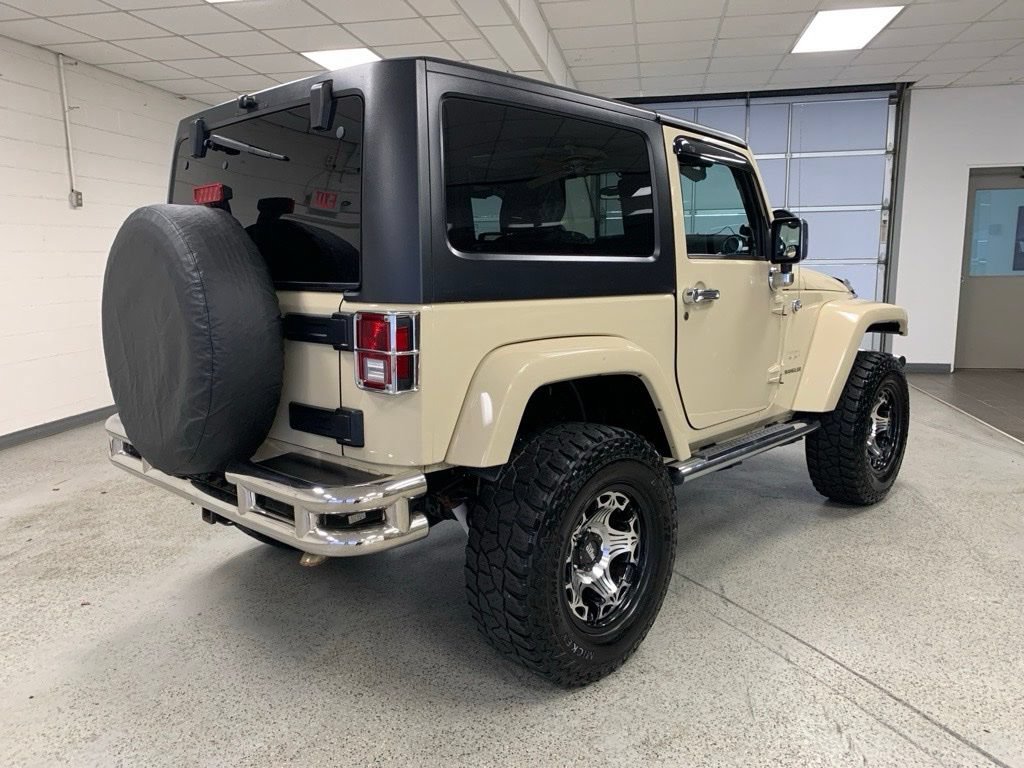 Used 2012 Jeep Wrangler Sahara w/ Dual Top Group AWD/4WD image 5