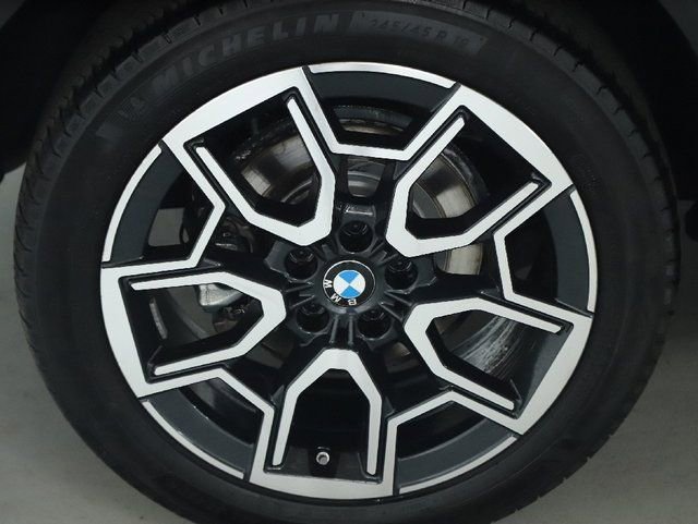 Used 2025 BMW X2 xDrive28i AWD/4WD image 14