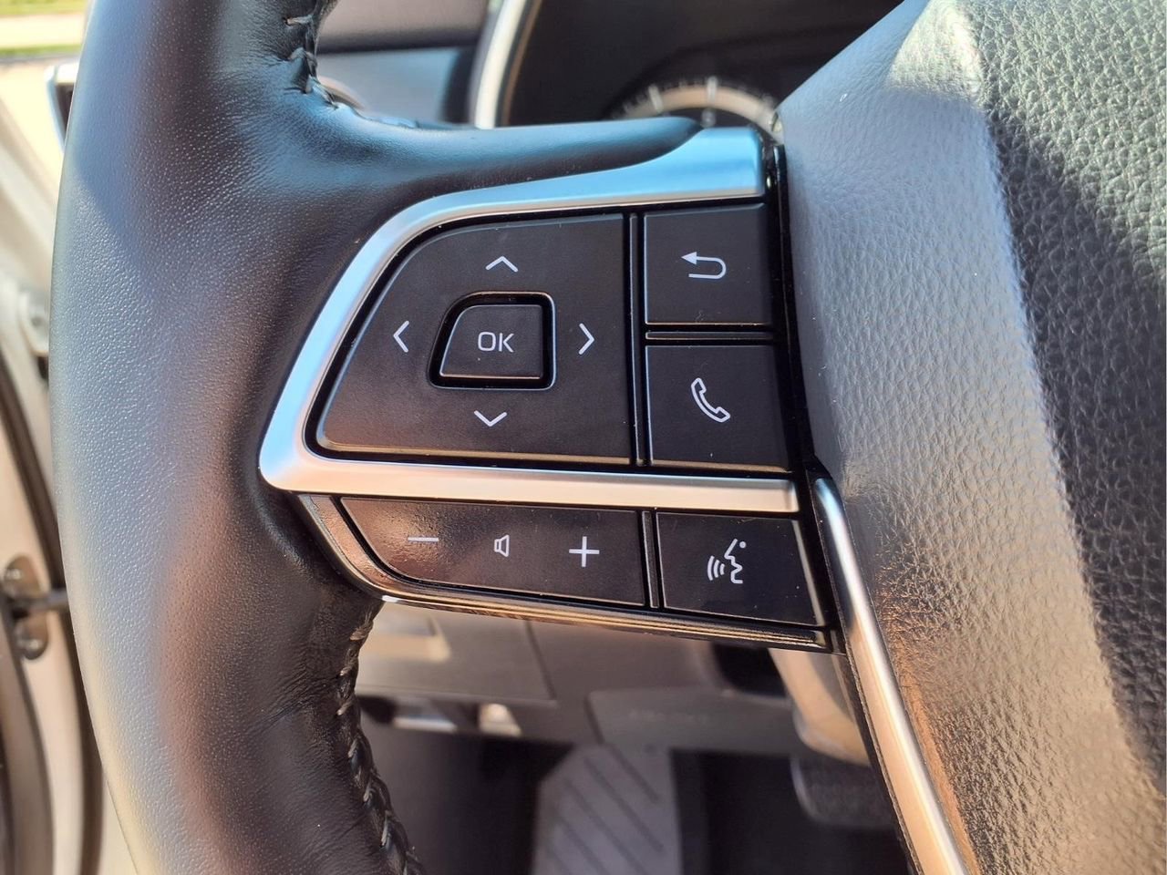 Certified 2021 Toyota Highlander Limited w/ Protection Package #3 (TMS) image 28