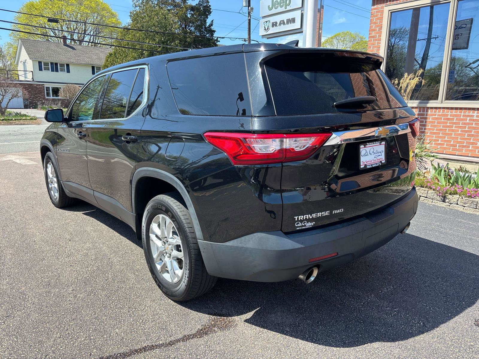 Used 2018 Chevrolet Traverse LS AWD/4WD image 4