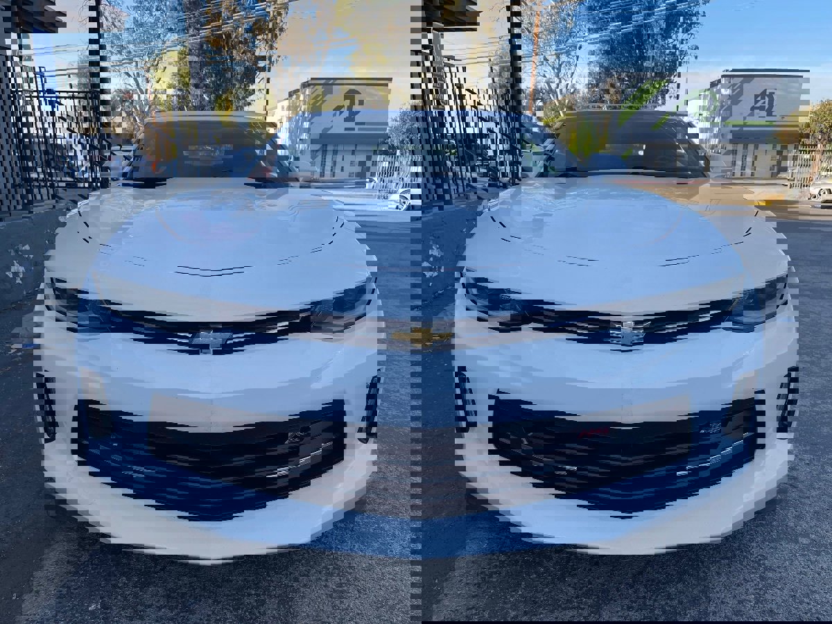 Used 2018 Chevrolet Camaro LT w/ RS Package image 2