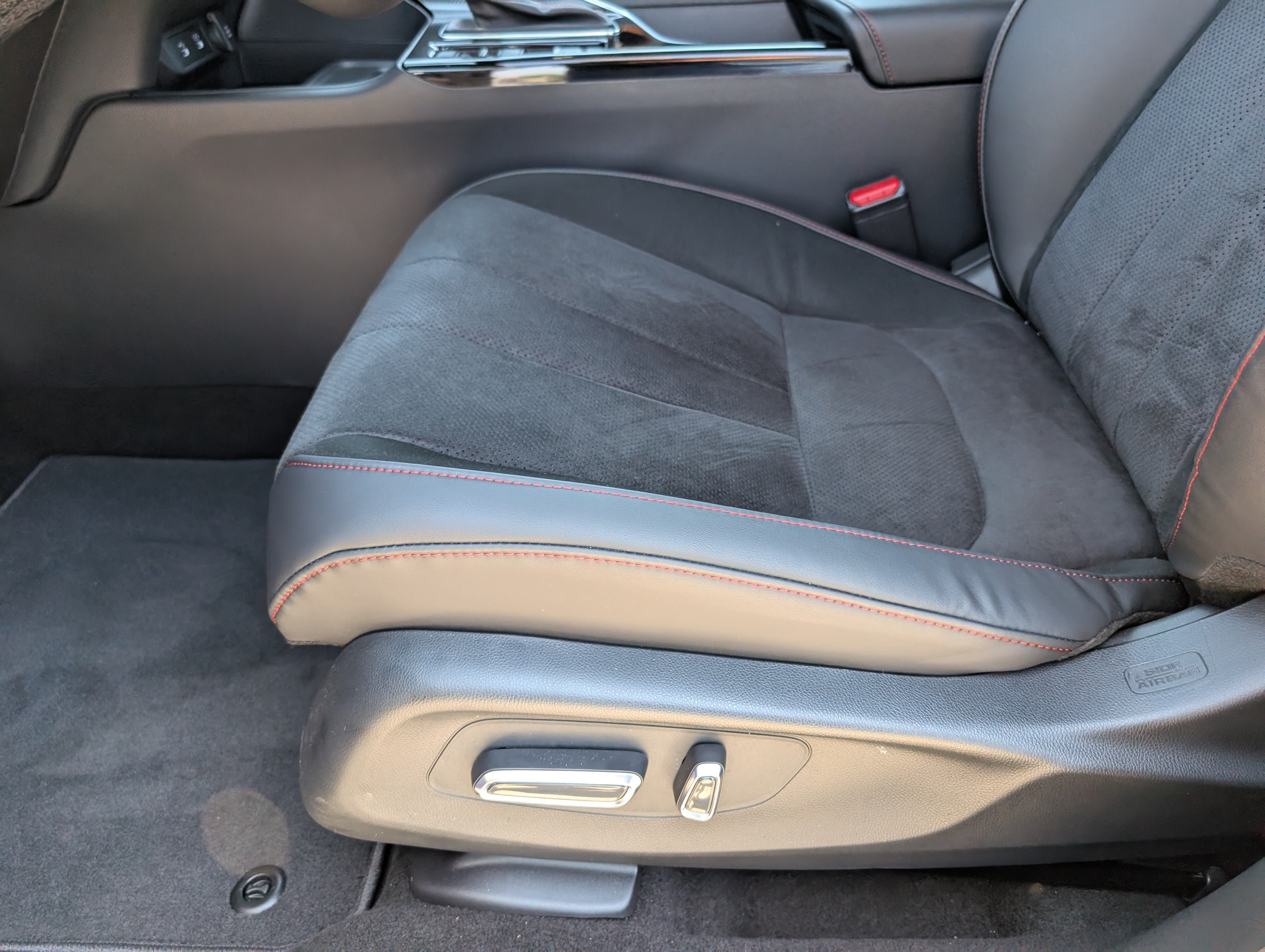 Certified 2025 Acura ADX A-Spec AWD/4WD image 9