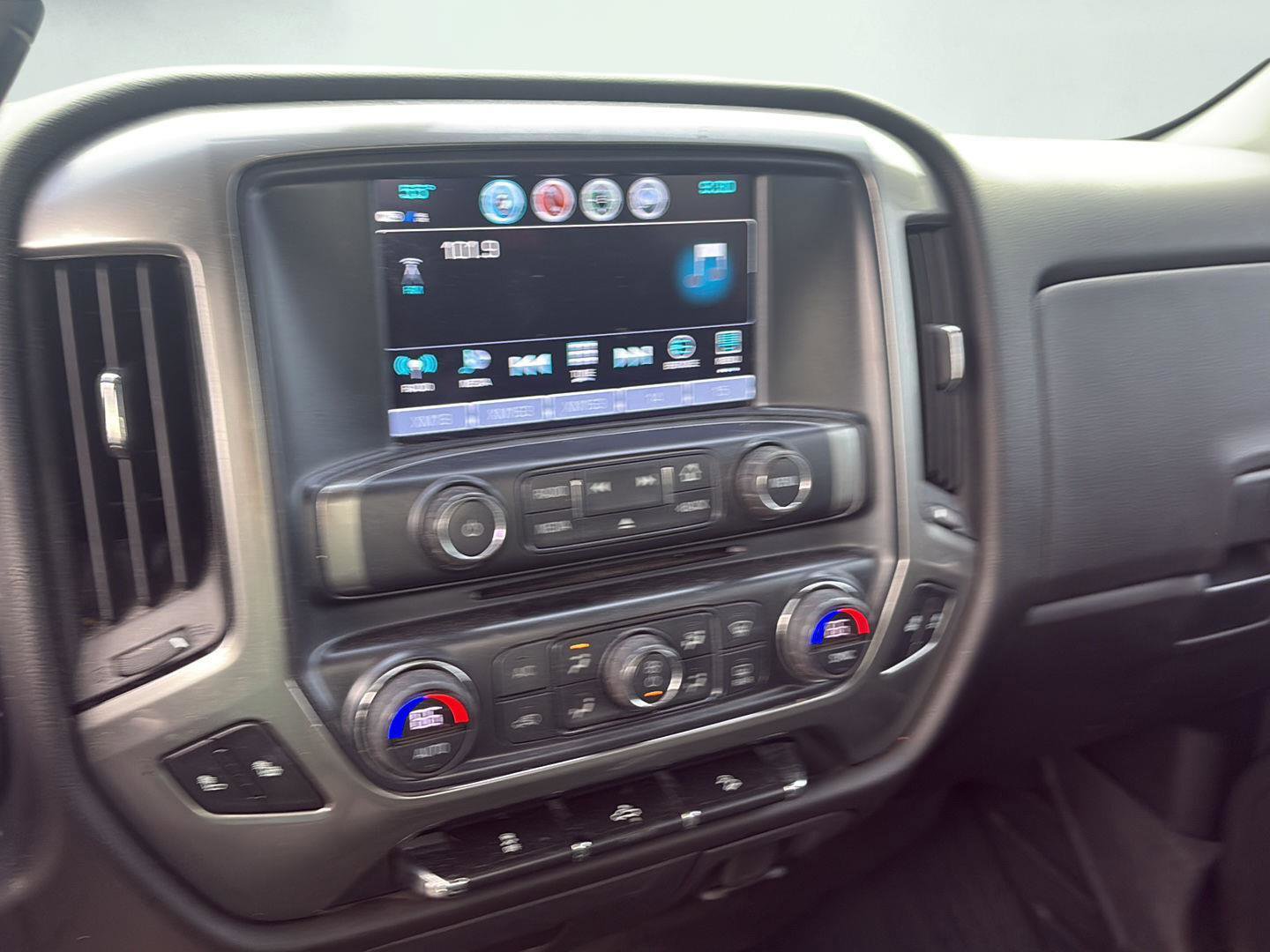 Used 2018 Chevrolet Silverado 1500 LT w/ All Star Edition AWD/4WD image 16