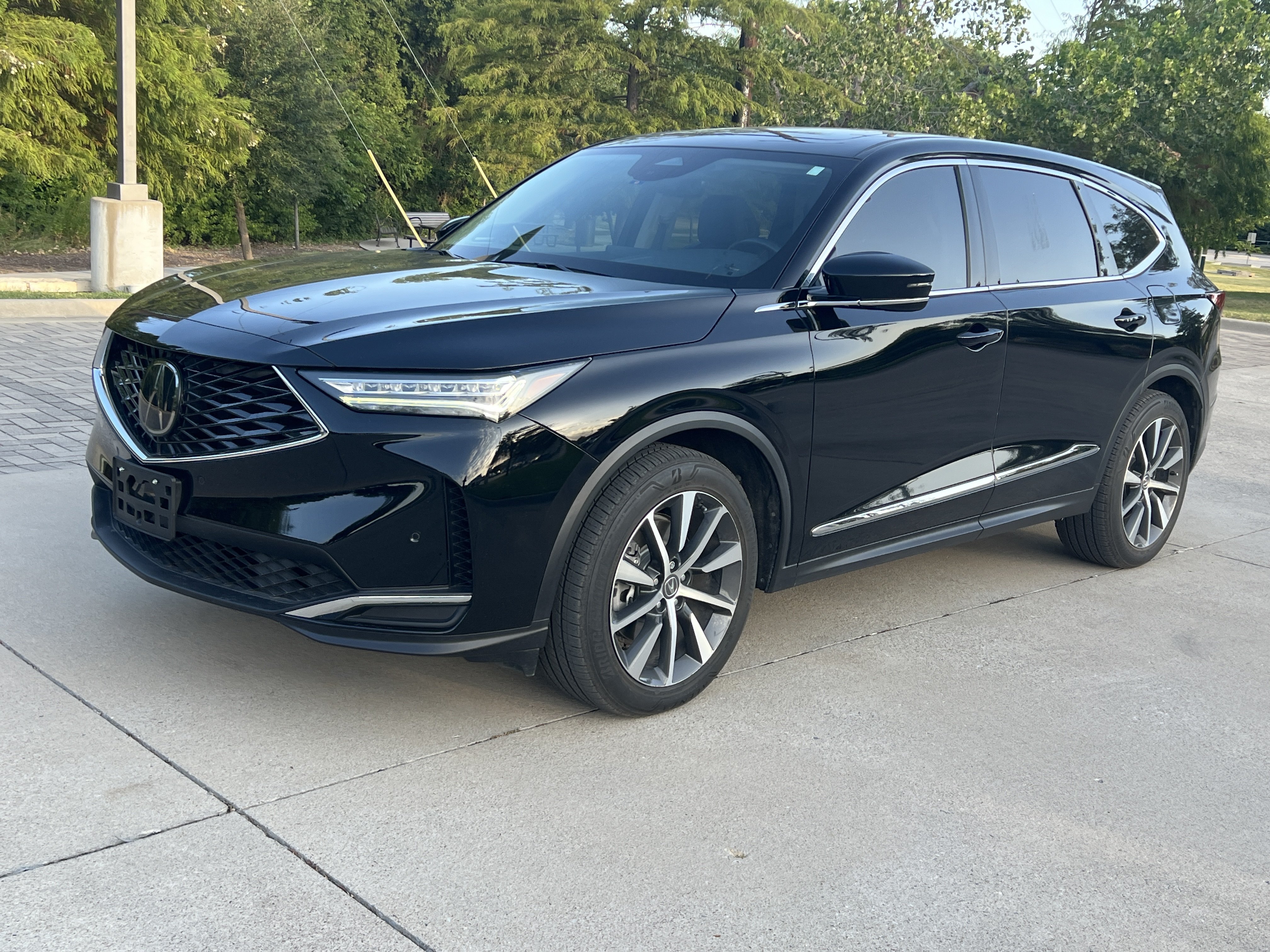Used 2025 Acura MDX w/ Technology Package FWD image 4