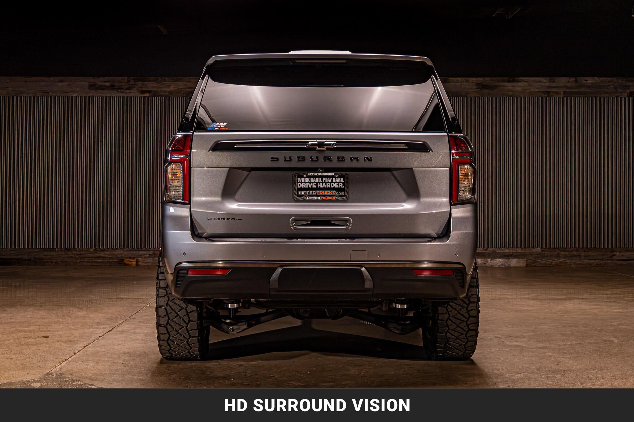 Used 2022 Chevrolet Suburban Z71 w/ Luxury Package AWD/4WD image 8