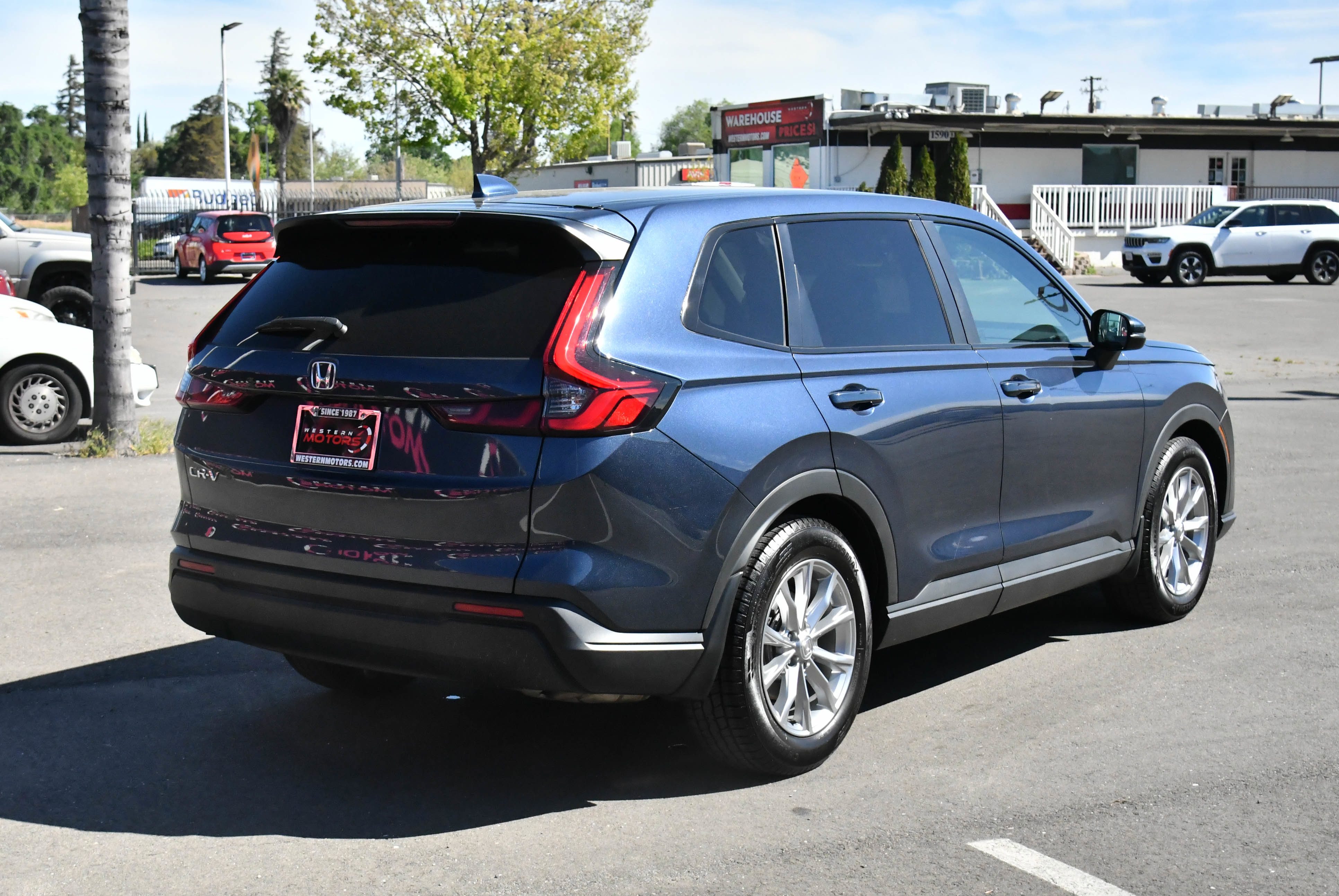 Used 2024 Honda CR-V EX-L image 8