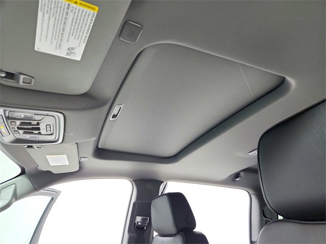 New 2026 GMC Sierra 3500 Denali w/ Denali Reserve Package image 22