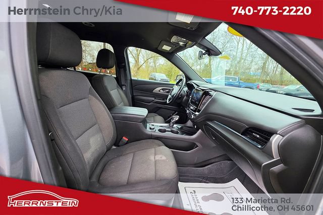 Used 2023 Chevrolet Traverse LT FWD image 30
