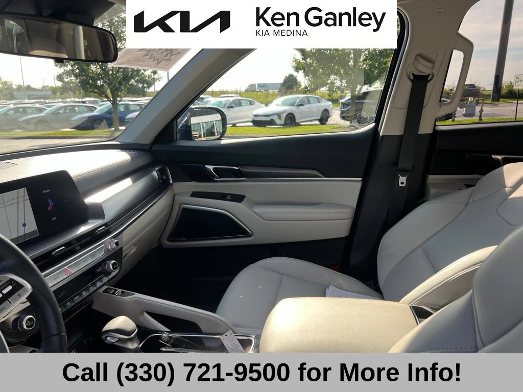 Certified 2024 Kia Telluride S w/ S Sunroof Package AWD/4WD image 39