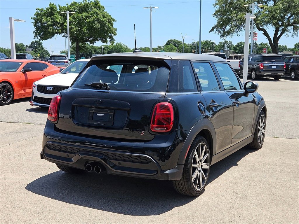 Used 2023 MINI Cooper S w/ Premium Package image 8