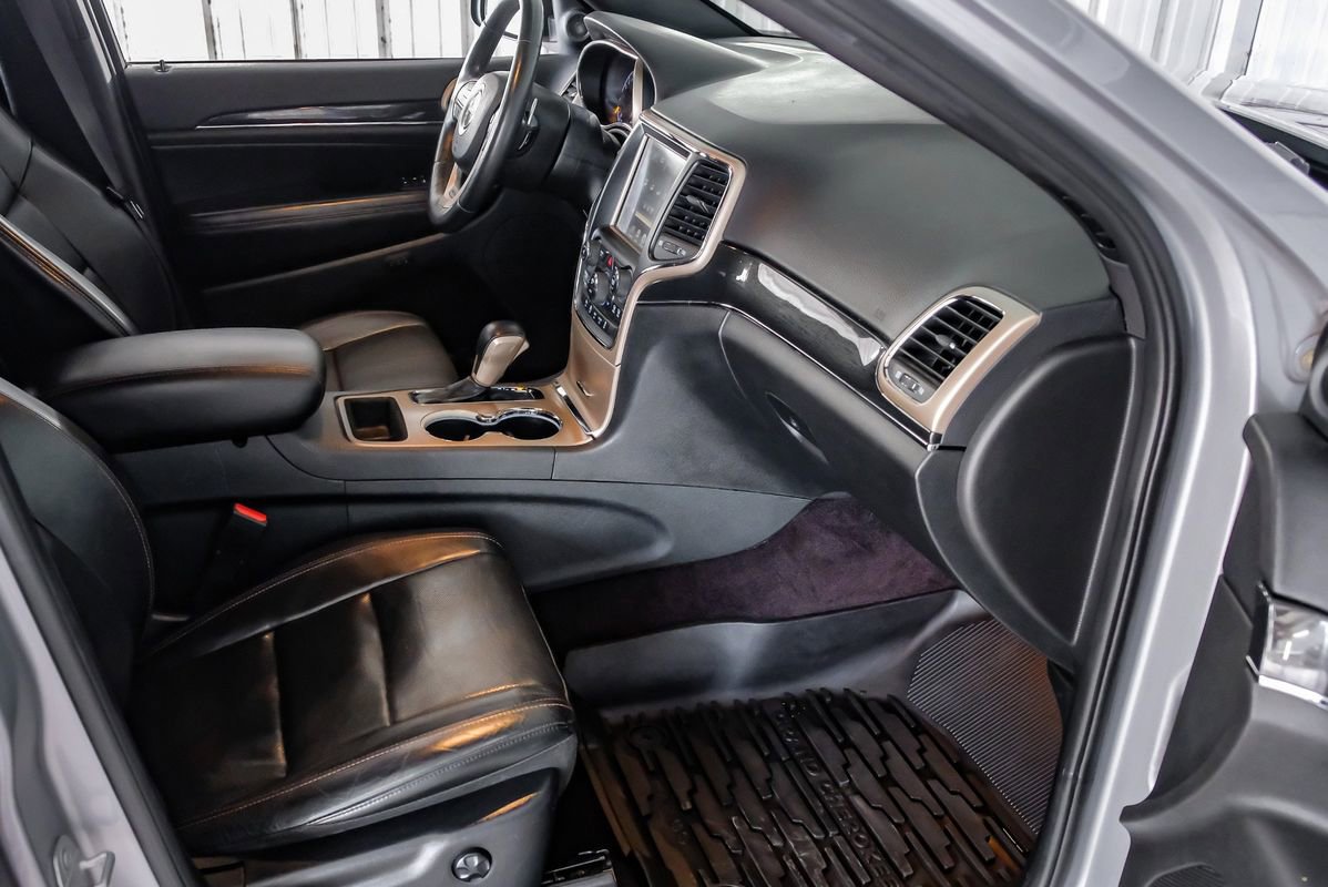 Used 2016 Jeep Grand Cherokee Limited 75th Anniversary image 12