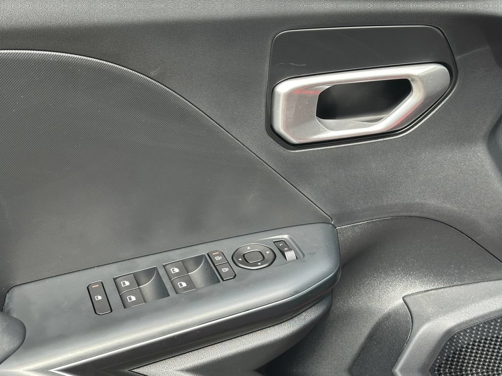 New 2026 Kia K4 FWD image 13