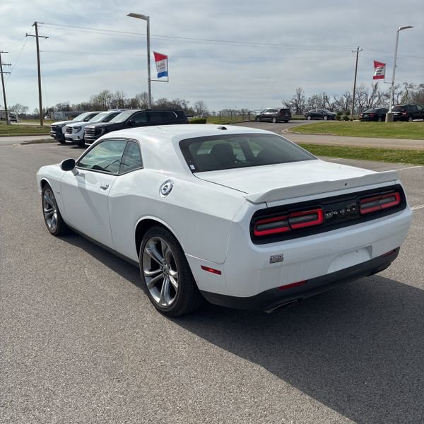 Used 2022 Dodge Challenger R/T image 2