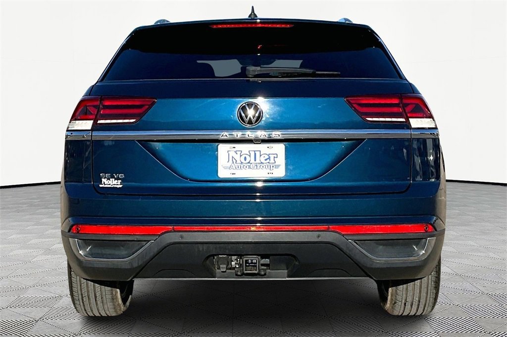 Used 2023 Volkswagen Atlas Cross Sport SE w/ Panoramic Sunroof Package image 4
