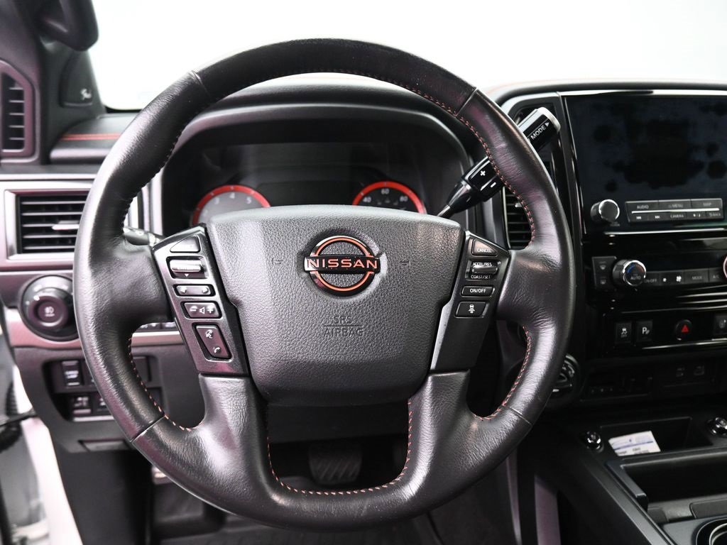 Used 2023 Nissan Titan PRO-4X w/ Pro-4x Convenience Package image 15