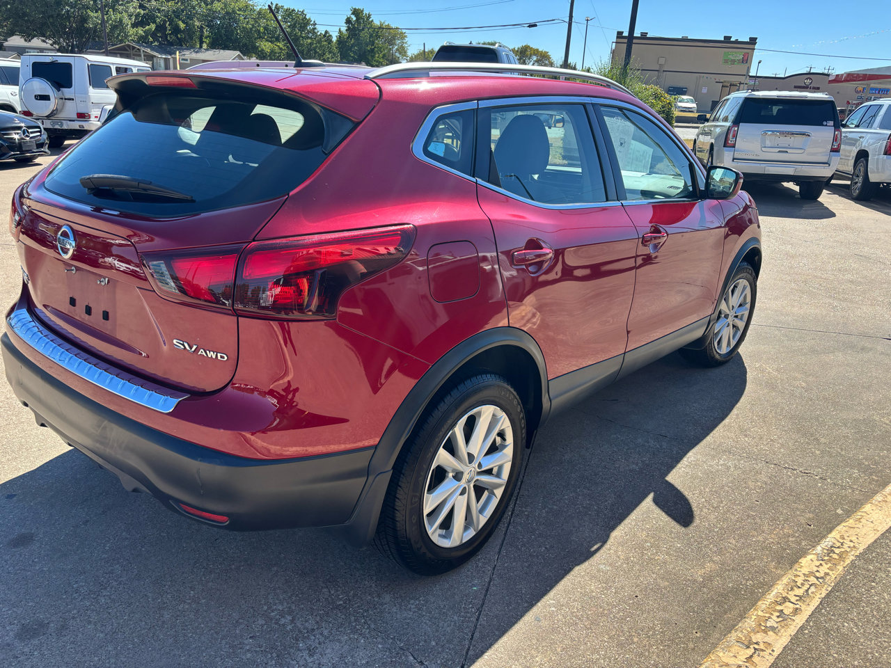 Used 2017 Nissan Rogue Sport SV w/ SV All-Weather Package image 7