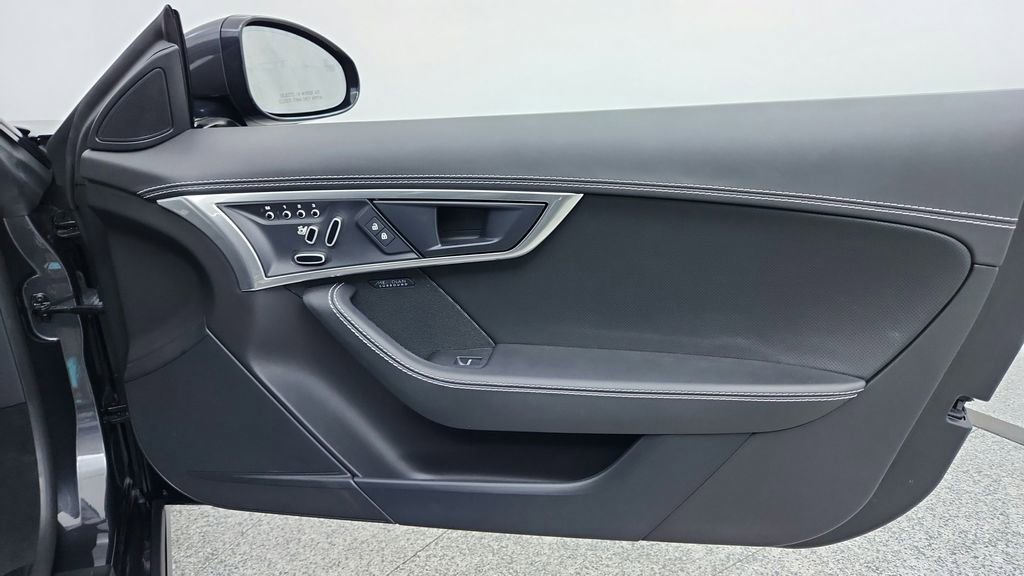 Used 2023 Jaguar F-TYPE Coupe image 23