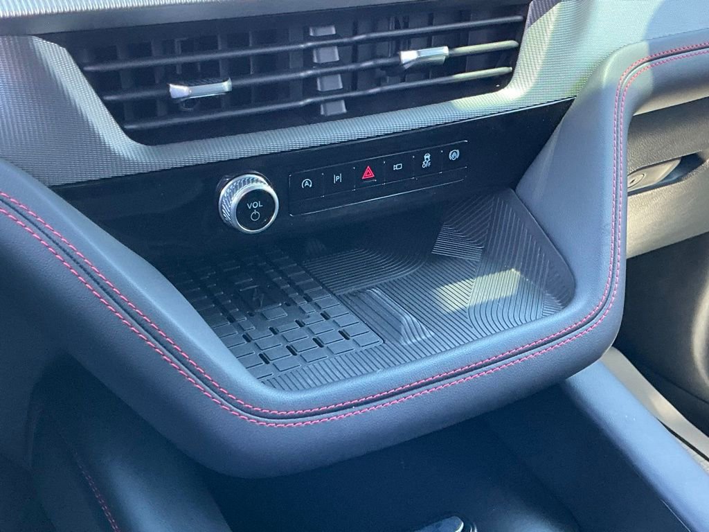 Used 2025 Ford Explorer ST w/ Sun And Sound Package AWD/4WD image 42