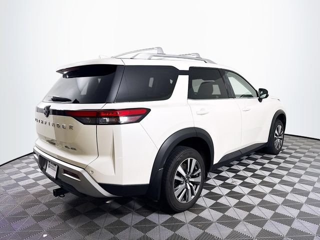 Used 2023 Nissan Pathfinder SL AWD/4WD image 7