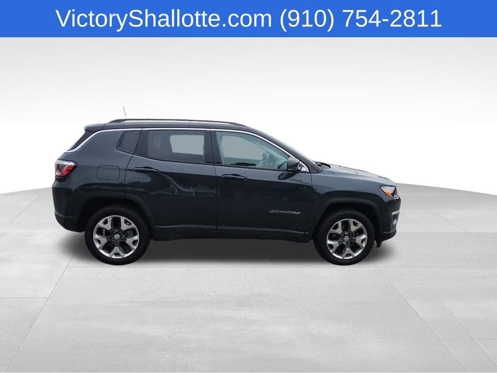 Used 2018 Jeep Compass Limited w/ Navigation Group AWD/4WD image 28