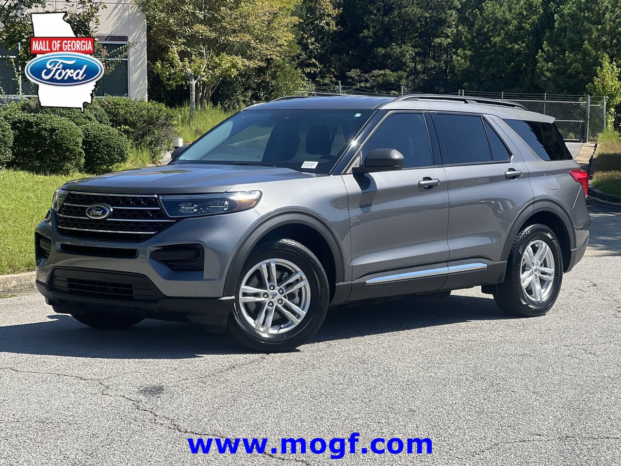 Certified 2023 Ford Explorer XLT RWD image 1