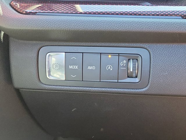 Used 2024 Chevrolet Traverse RS image 24