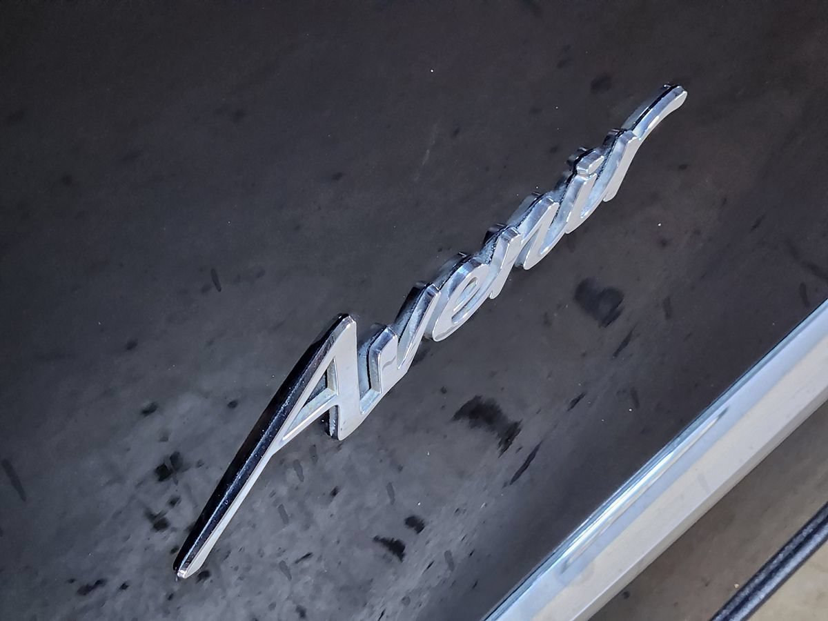 Used 2019 Buick Enclave Avenir w/ Avenir Technology Package FWD image 26