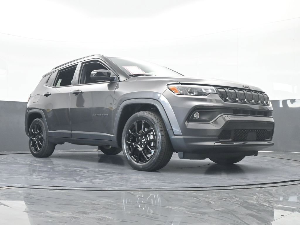 Used 2022 Jeep Compass Altitude image 58