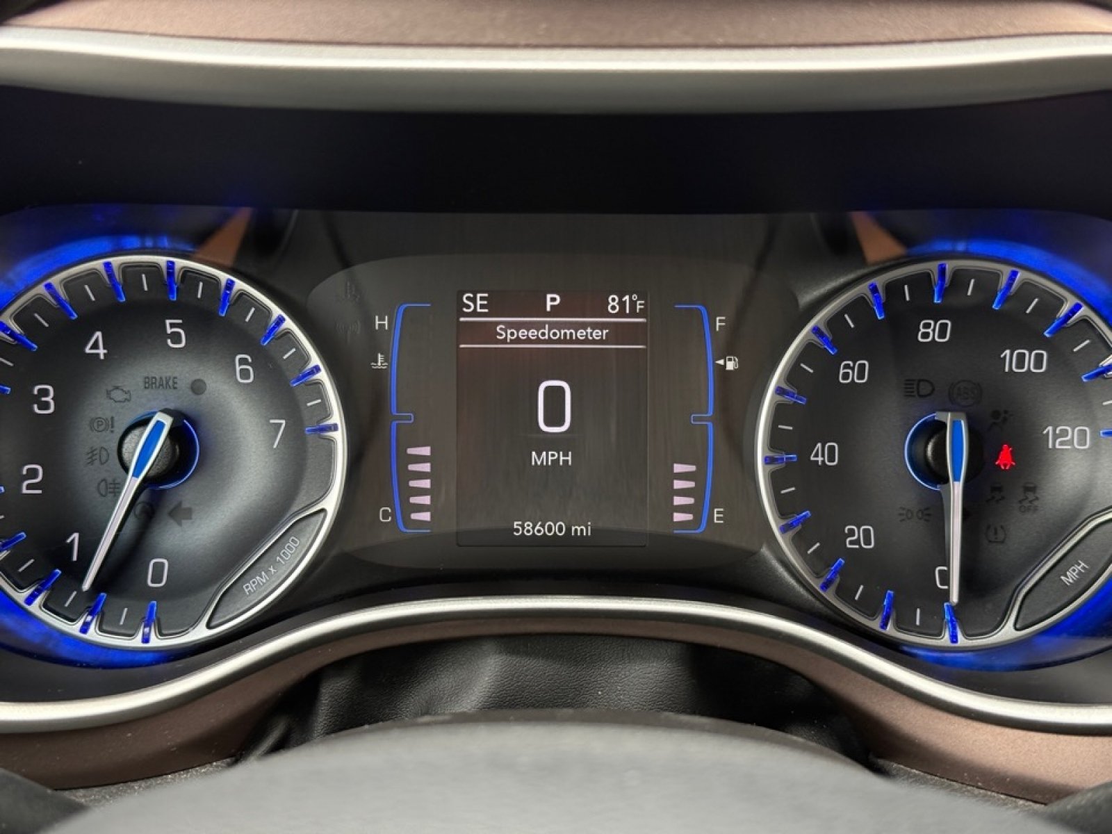 Used 2023 Chrysler Voyager LX FWD image 21