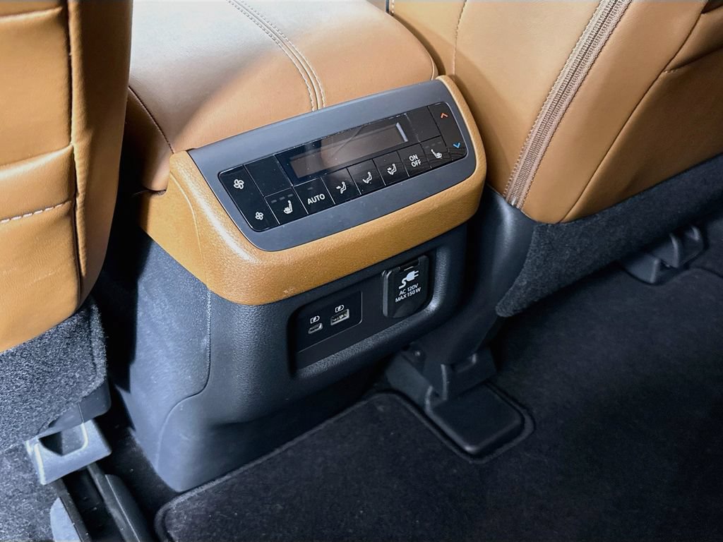 Used 2023 Nissan Pathfinder Platinum AWD/4WD image 30