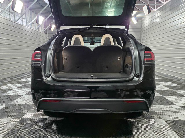 Used 2023 Tesla Model X Plaid image 34