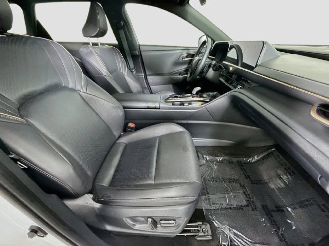 Certified 2025 Toyota Crown Signia AWD/4WD image 29