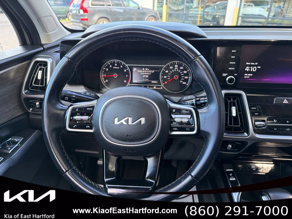 Certified 2023 Kia Sorento S w/ Panoramic Sunroof Package AWD/4WD image 24