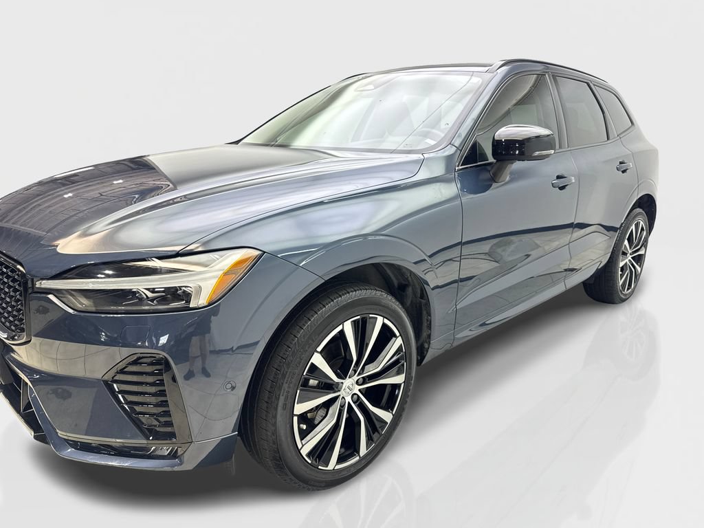 Used 2024 Volvo XC60 B5 Plus w/ Protection Package Premier AWD/4WD image 11