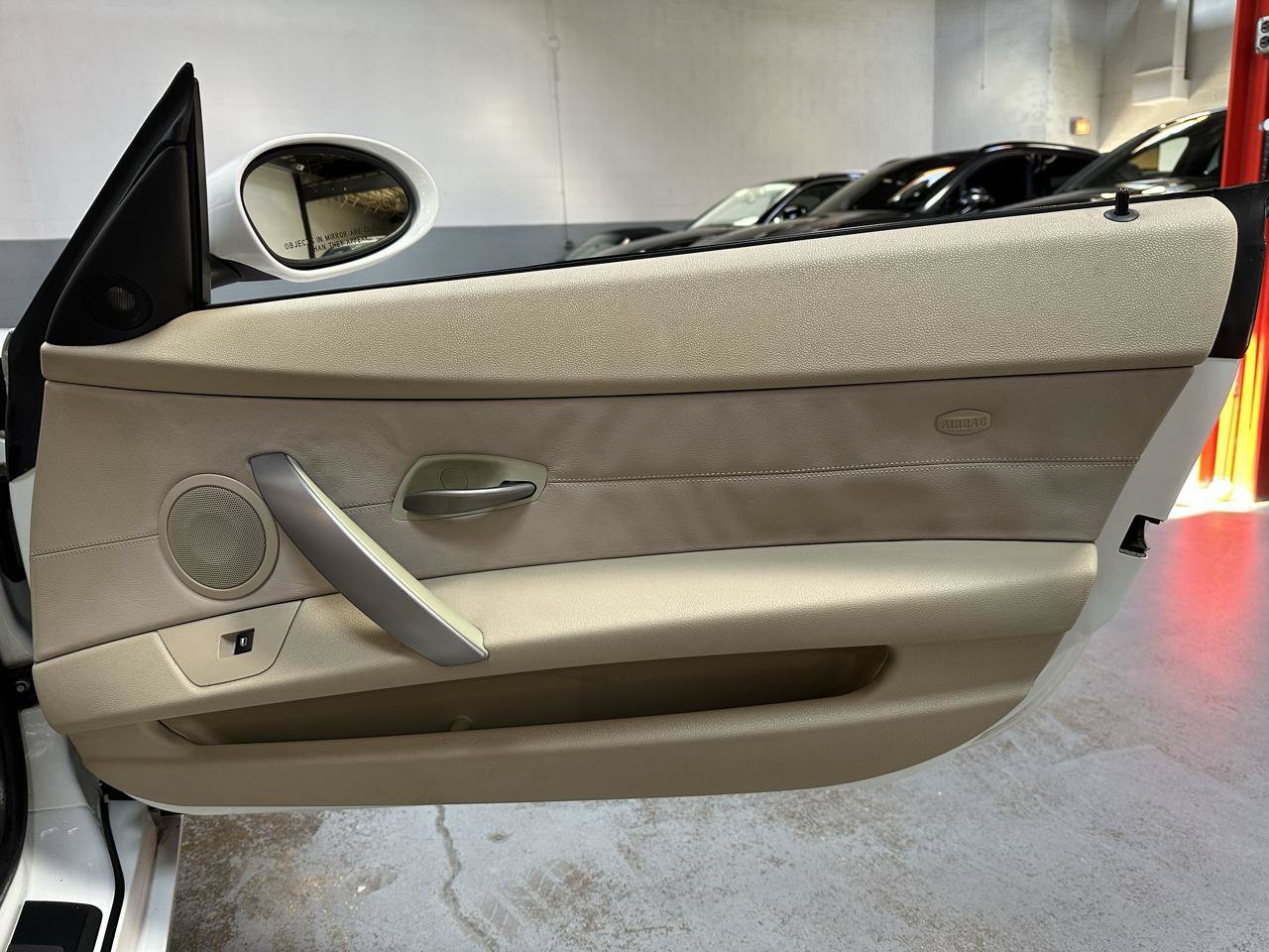 Used 2007 BMW Z4 3.0i RWD image 10